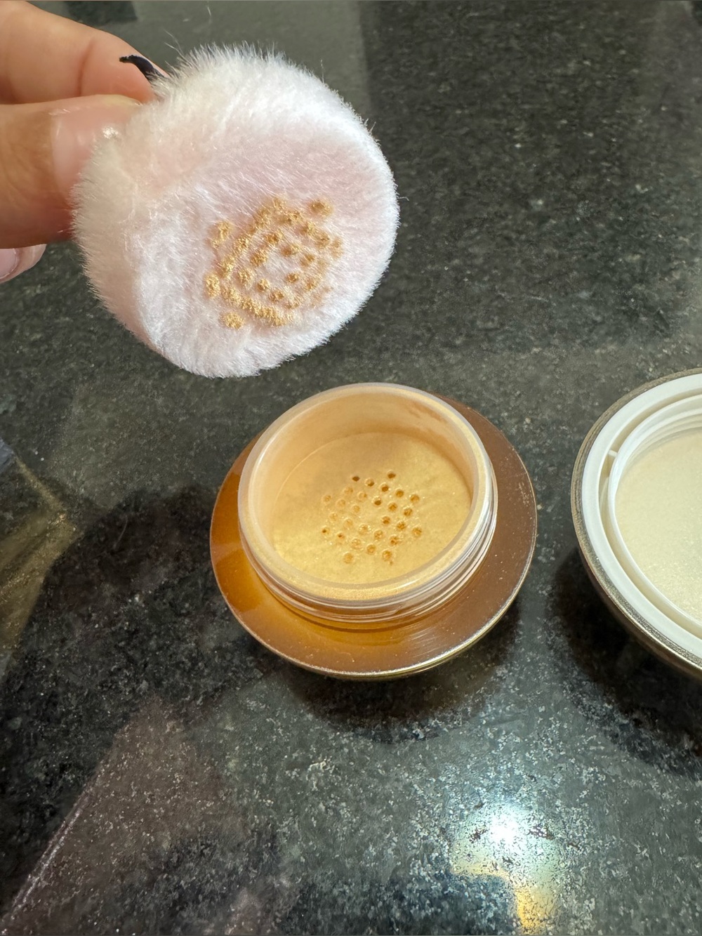 NEW Booty Parlor Dust Up Marshmallow Gold Kissable Shimmer Powder - Picture 10 of 16